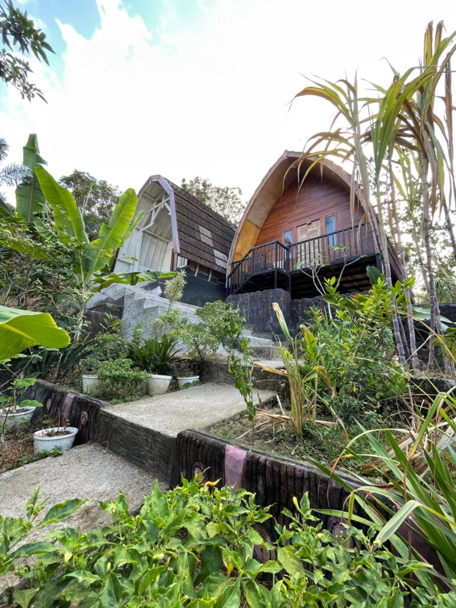 Tri Putri Homestay Kuta  Kültér fotó