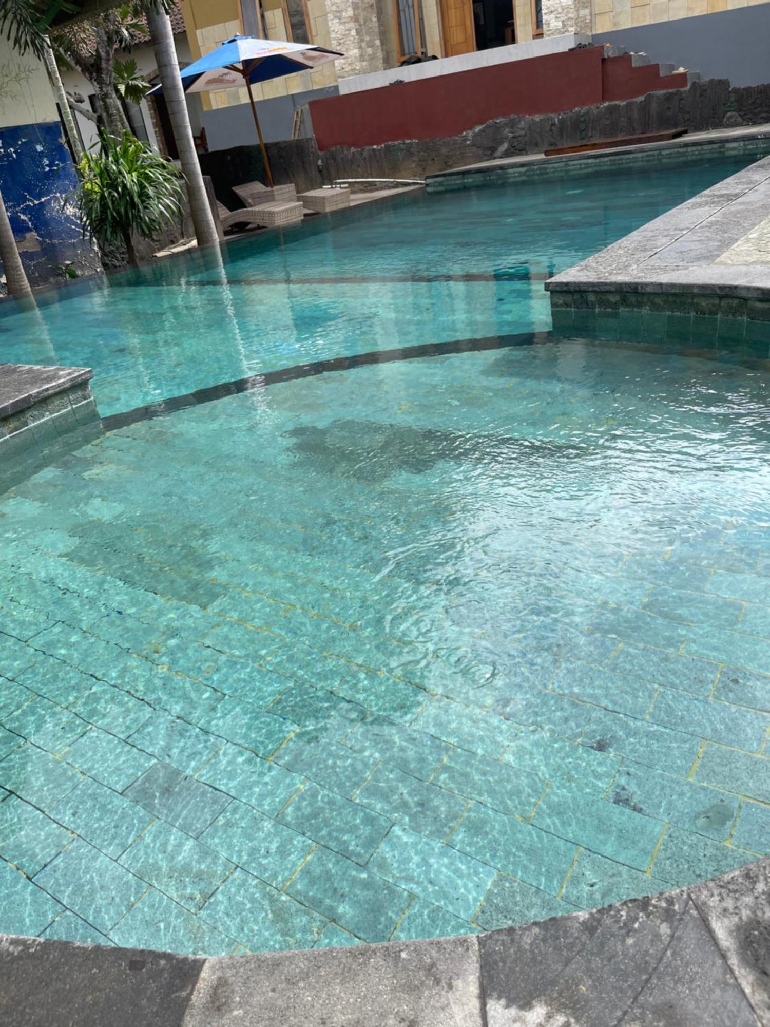 Tri Putri Homestay Kuta  Kültér fotó