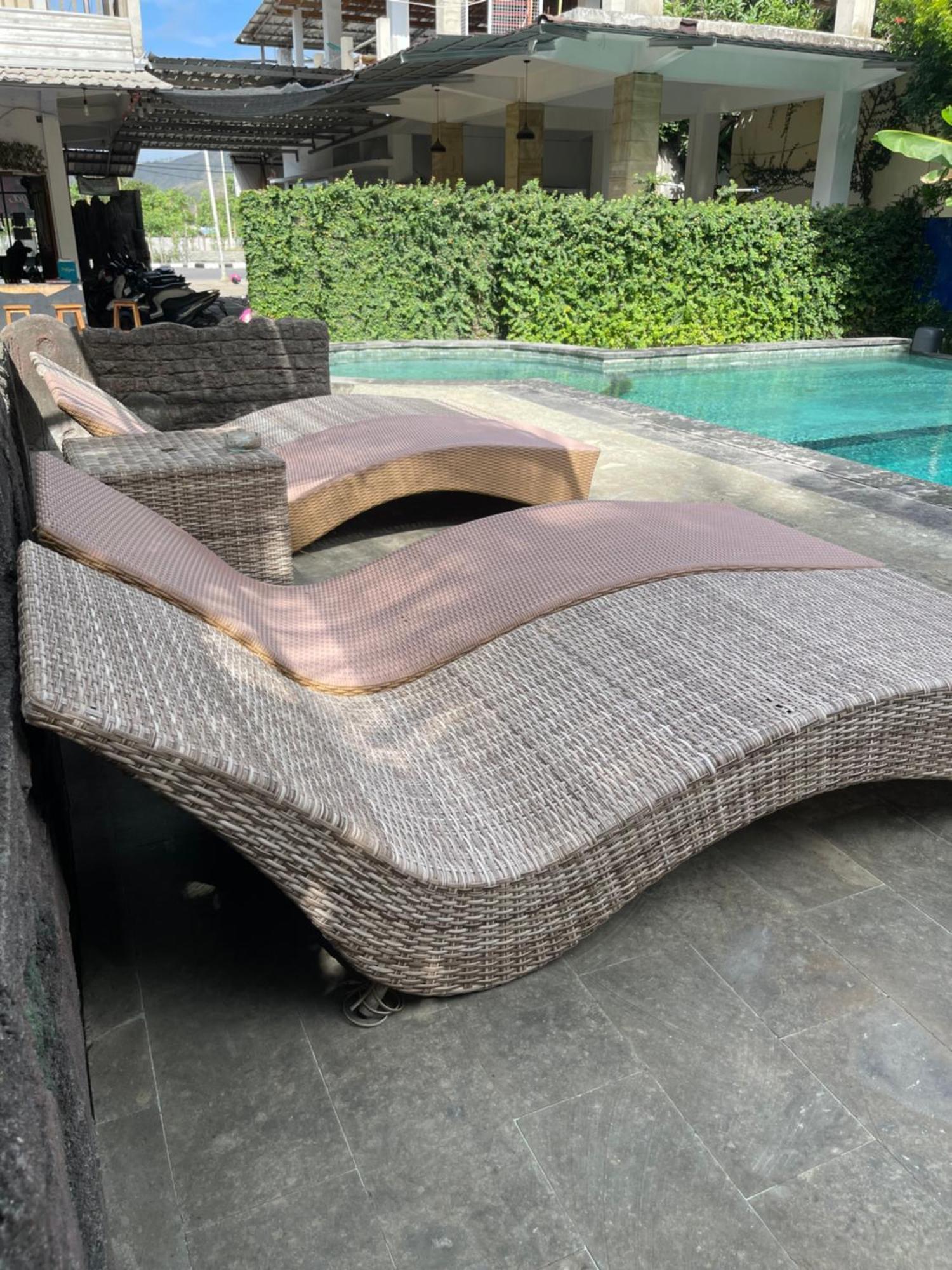 Tri Putri Homestay Kuta  Kültér fotó
