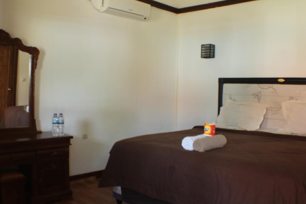 Tri Putri Homestay Kuta  Kültér fotó