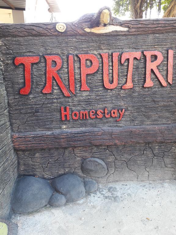 Tri Putri Homestay Kuta  Kültér fotó